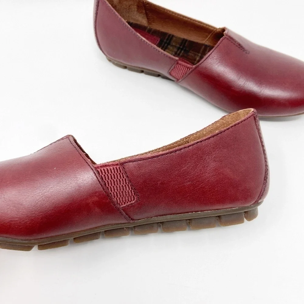 BORN | Red Leather Serba Slip-ons Women's 7 - Picture 9 of 12